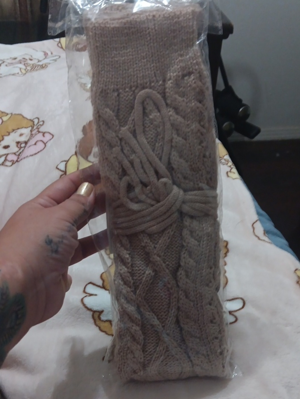 Knit Cable Knit Leg Warmers in Taupe